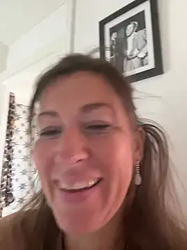 Lwhite1's Live Chat Room