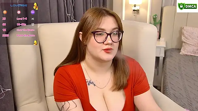 Nancy_Mooree Live Chatraum