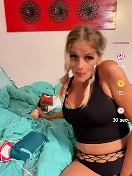 Živá chatovací místnost vixendoll87