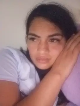 SamanthaBeke Adlı Modelin Canlı Sohbet Odası