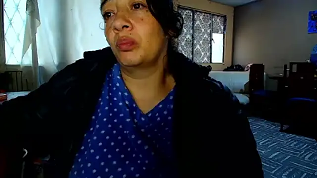 Karina_Aicarddi03 Adlı Modelin Canlı Sohbet Odası