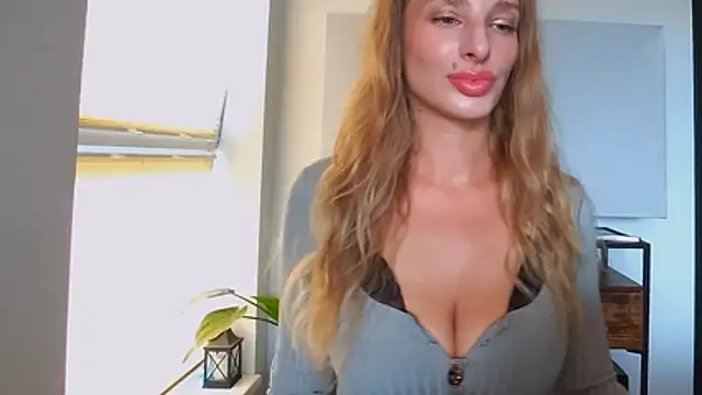 MarilynFlowers' Live Chat Room