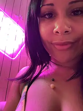 HaileyDiana – live sex-cam-show