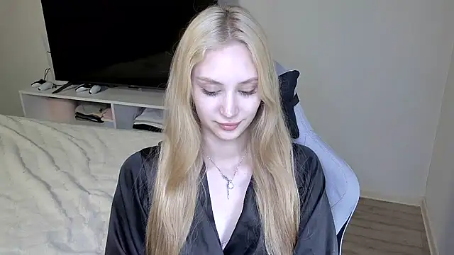 Živá chatovací místnost Layla001