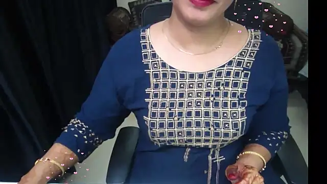 غرفة دردشة Cute_Aarushii المباشرة