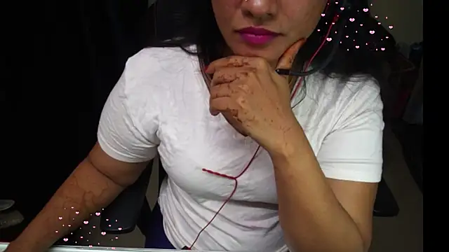 Cute_Aarushii 실시간 채팅방