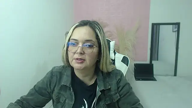 samy_vsn's Live Chat Room