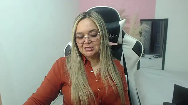 חדר צ'אט בשידור חי של samy_vsn