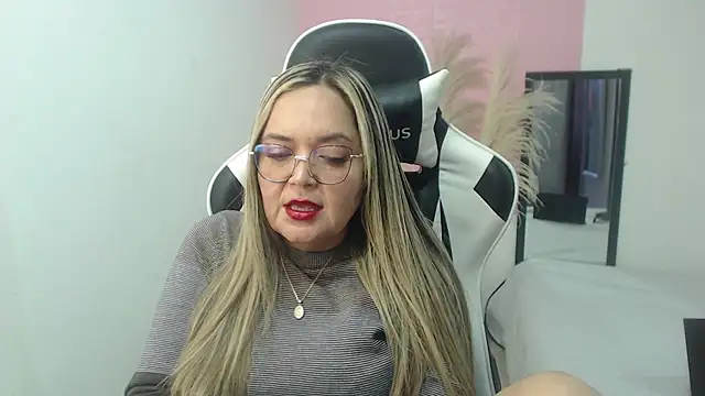 Živá chatovací místnost samy_vsn