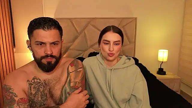 teseo_and_afroditha_ Adlı Modelin Canlı Sohbet Odası
