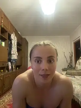 Pokój czatu na żywo – AlisaKissss