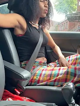 ShantelSexyYoungMilfie 실시간 채팅방