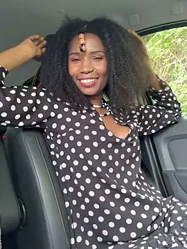 ShantelSexyYoungMilfie Live Chatraum