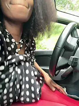 ShantelSexyYoungMilfie Cameră chat live