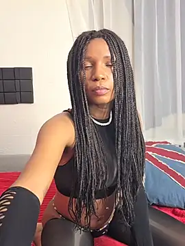 ShantelSexyYoungMilfie's Live Chat Room