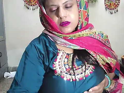 Indian_Bhabhi00 现场聊天室