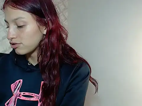 Emma-Wilson Adlı Modelin Canlı Sohbet Odası