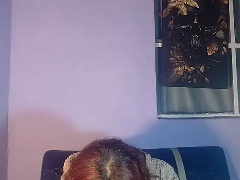 Živá chatovací místnost Emma-Wilson