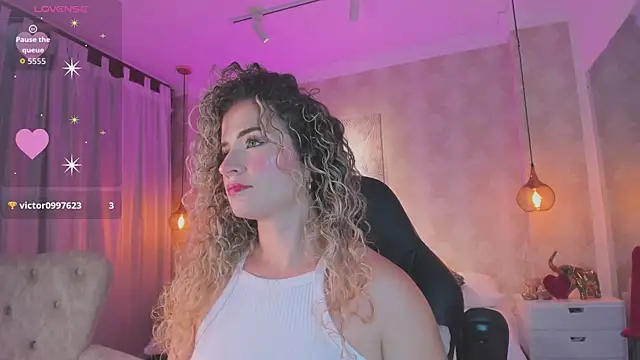 غرفة دردشة Shantall__ المباشرة