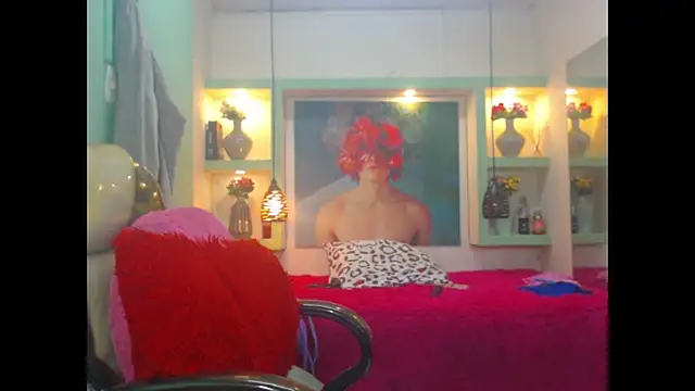 lorenapinto's Live Chat Room