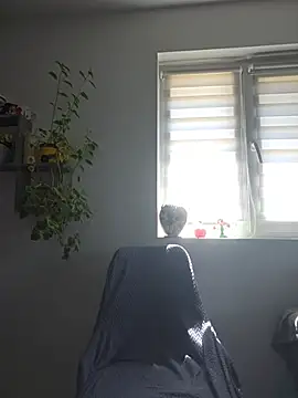 KristenVega Adlı Modelin Canlı Sohbet Odası