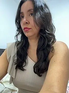 Sala de chat en directo de emely_sexx20