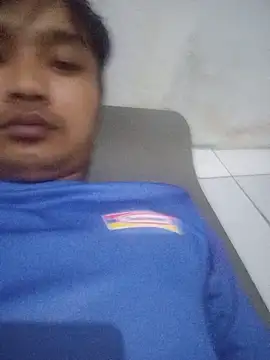 ohbabycomehere Show in webcam