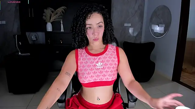 AlessaRomero Adlı Modelin Canlı Sohbet Odası