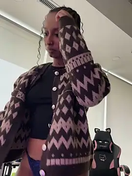 Your_Paris' Live Sex Cam Show