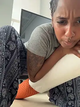 Your_Paris' Webcam Show