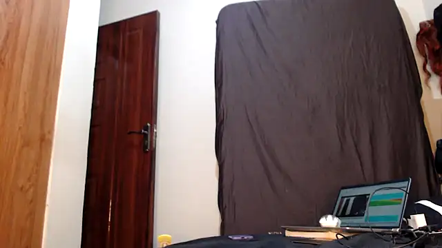 Chat soba uživo modela fatpussy-ebony