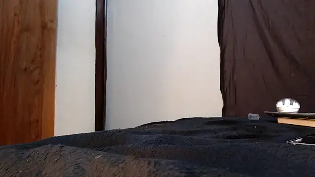 fatpussy-ebony Adlı Modelin Canlı Sohbet Odası
