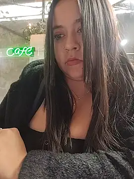 Cristal__04 – Naživo chatovacia miestnosť