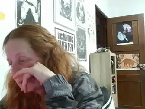 חדר צ'אט בשידור חי של ViioletaMora
