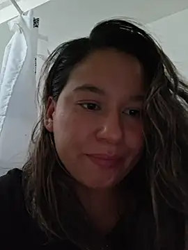 Zoe_Nasty Adlı Modelin Canlı Sohbet Odası