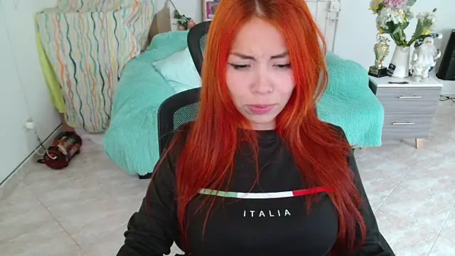 Aylinn_diaz's Live Chat Room