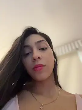 غرفة دردشة Ema_azel المباشرة