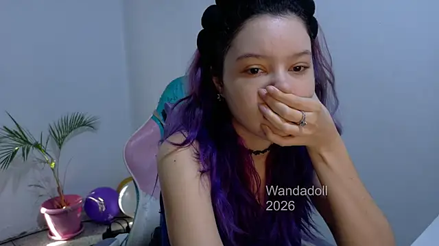 WandaDoll Adlı Modelin Canlı Sohbet Odası