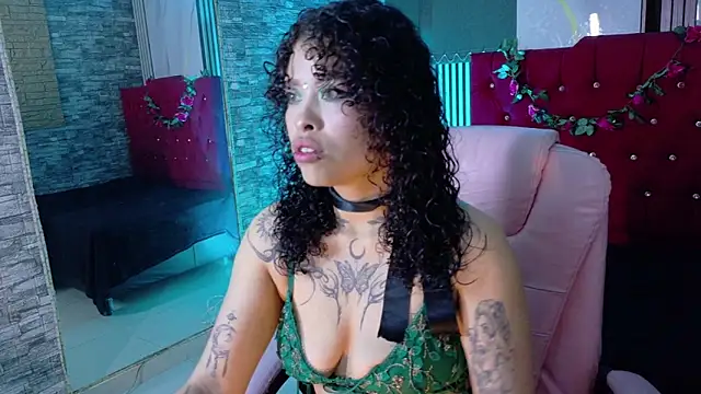 mia_hernnandezn Live chat-huone