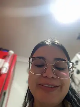 CamilaSofiia 现场聊天室