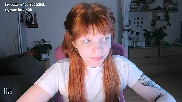 lil_lia Chat Room in diretta