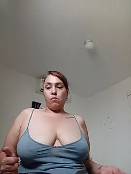 Онлайн чат Miss_Agatha