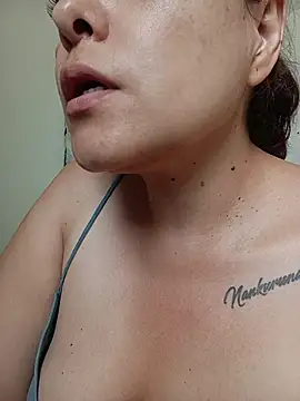 Miss_Agatha – live chatrum