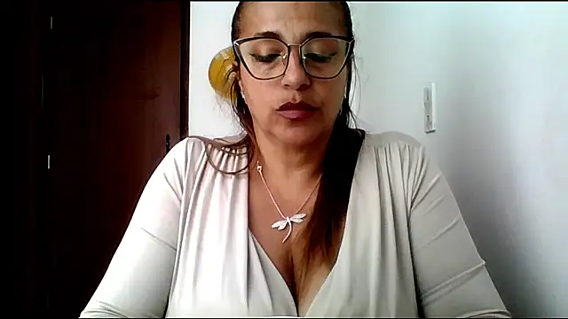RossanaLionheart – live chatrum