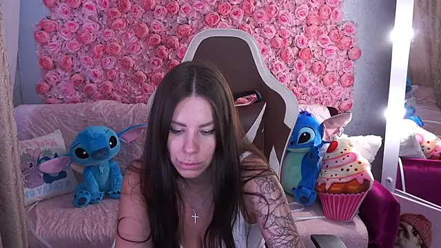 IsabellaFoxyy Adlı Modelin Canlı Sohbet Odası
