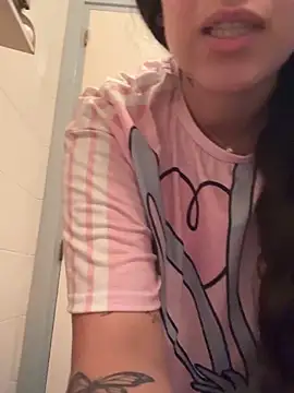Živá chatovací místnost lylyacachonda