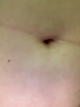 חדר צ'אט בשידור חי של Emilly_Wills