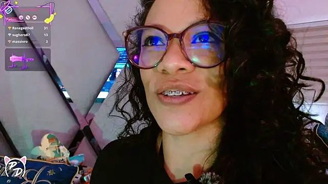 חדר צ'אט בשידור חי של paula_daniela1
