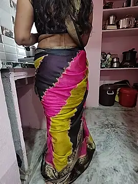 kruthika-telugu Chat XXX in diretta