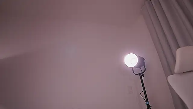 GigiLee_'s Live Chat Room
